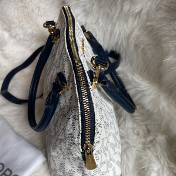 Michael Kors Cindy Medium Dome Satchel - Picture 3 of 10